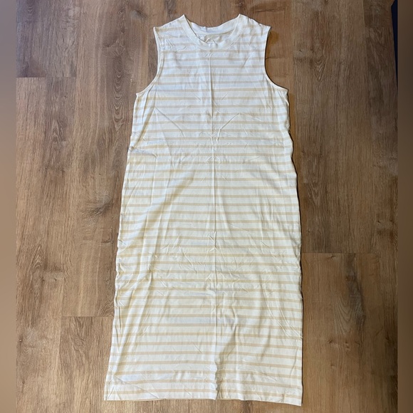 Everlane The Weekend Tank Dress - Picture 2 of 9